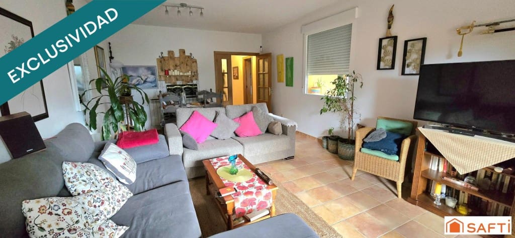 Chalet de 3 habitaciones en Santa María del Tiétar en venta - 195.000 € (Ref: 9595708)