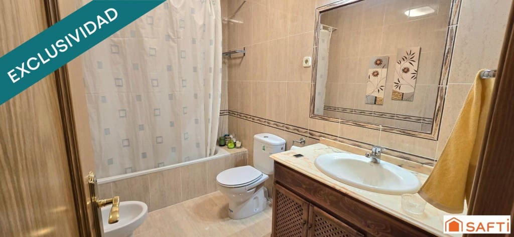 Chalet de 3 habitaciones en Santa María del Tiétar en venta - 195.000 € (Ref: 9595708)