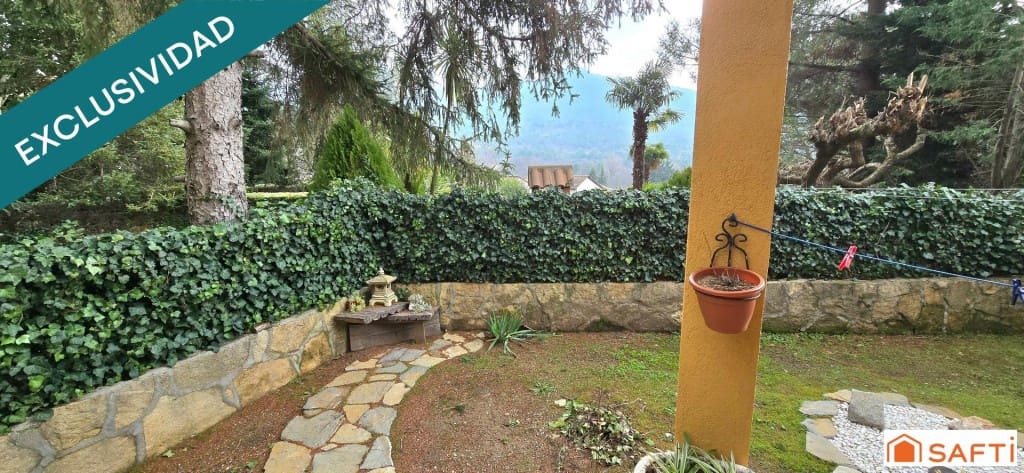 Chalet de 3 habitaciones en Santa María del Tiétar en venta - 195.000 € (Ref: 9595708)