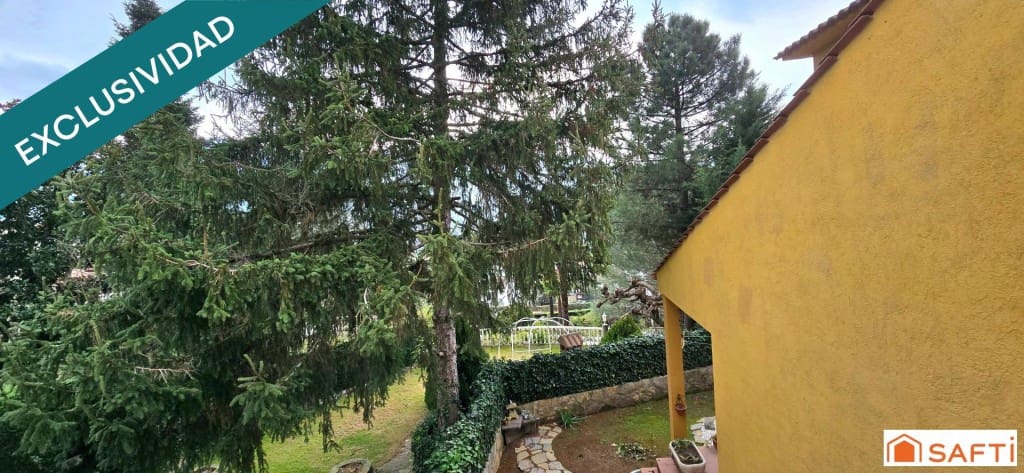 Chalet de 3 habitaciones en Santa María del Tiétar en venta - 195.000 € (Ref: 9595708)