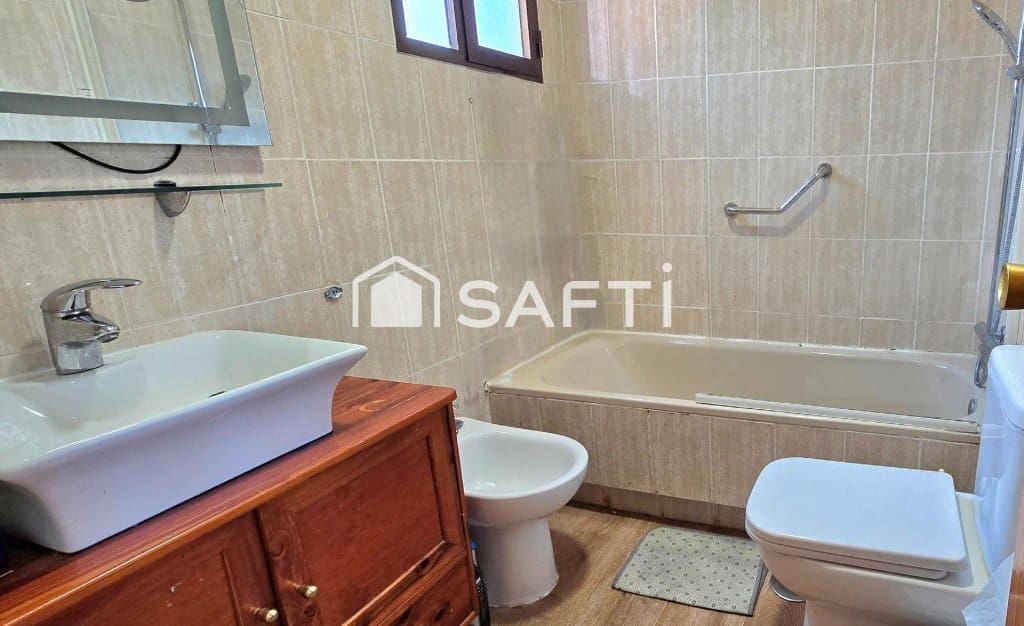 5 bedroom Villa for sale in Collado Mediano with pool garage - € 495,000 (Ref: 9595710)