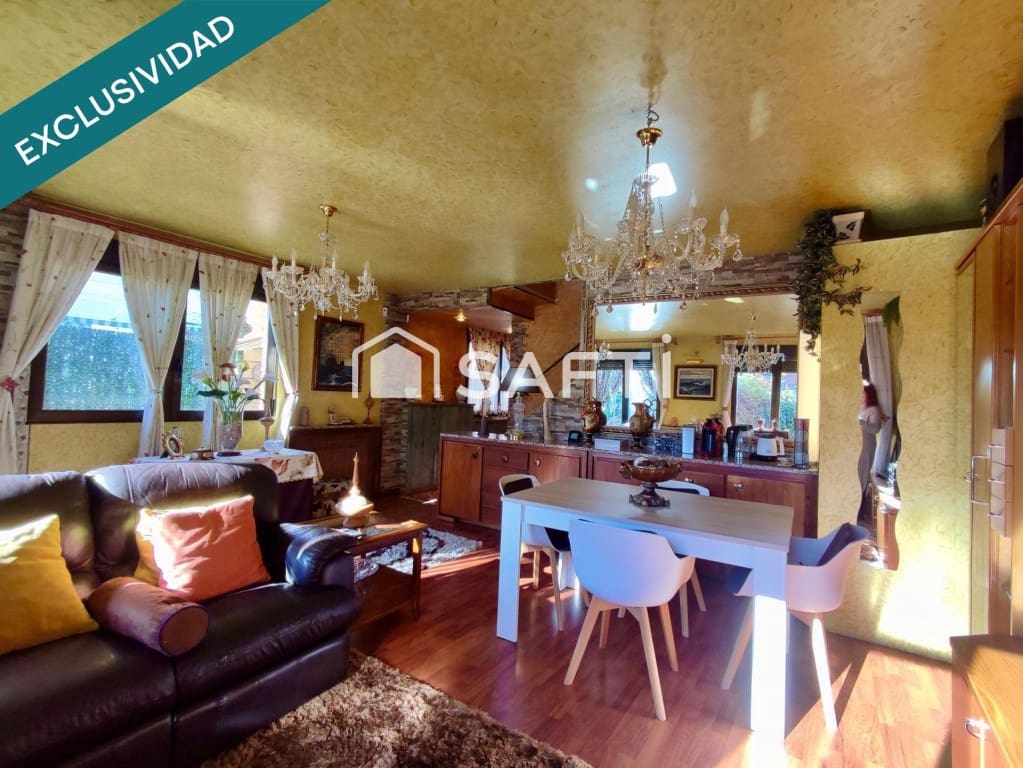 3 quarto Moradia em Banda para venda em Anguciana com piscina garagem - 239 500 € (Ref: 9595711)