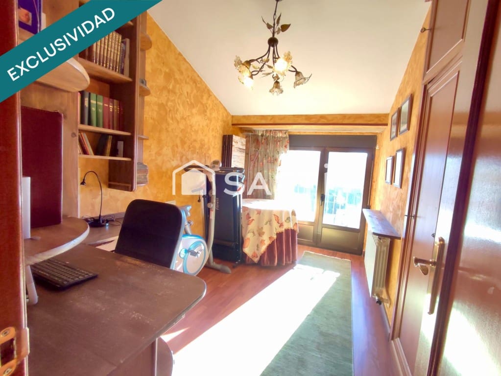 3 quarto Moradia em Banda para venda em Anguciana com piscina garagem - 239 500 € (Ref: 9595711)