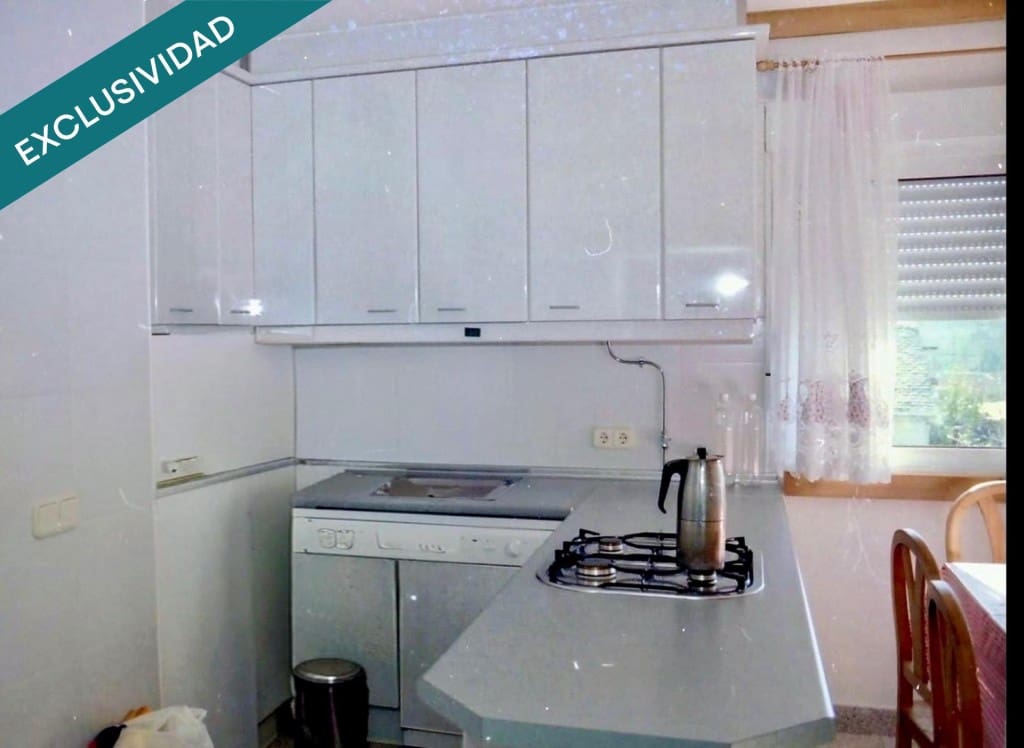 5 bedroom Villa for sale in Valdemaqueda with pool garage - € 270,000 (Ref: 9595713)