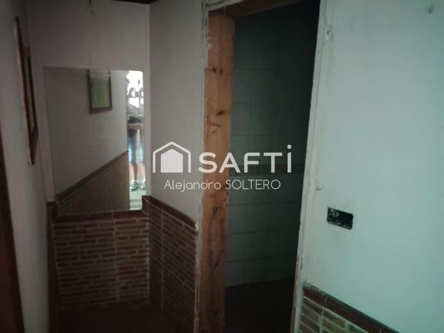 Adosado de 3 habitaciones en Vigo en venta - 105.000 € (Ref: 9595714)