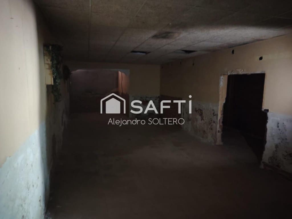 Adosado de 3 habitaciones en Vigo en venta - 105.000 € (Ref: 9595714)