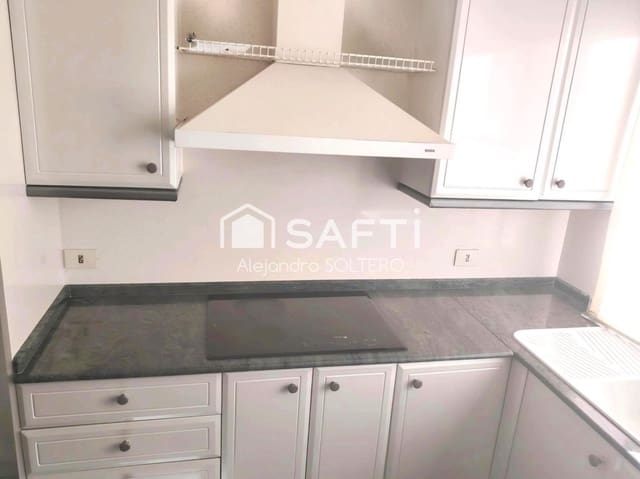 5 makuuhuone Huoneisto myytävänä paikassa Vigo mukana 
autotalli - 365 000 € (Ref: 9595716)