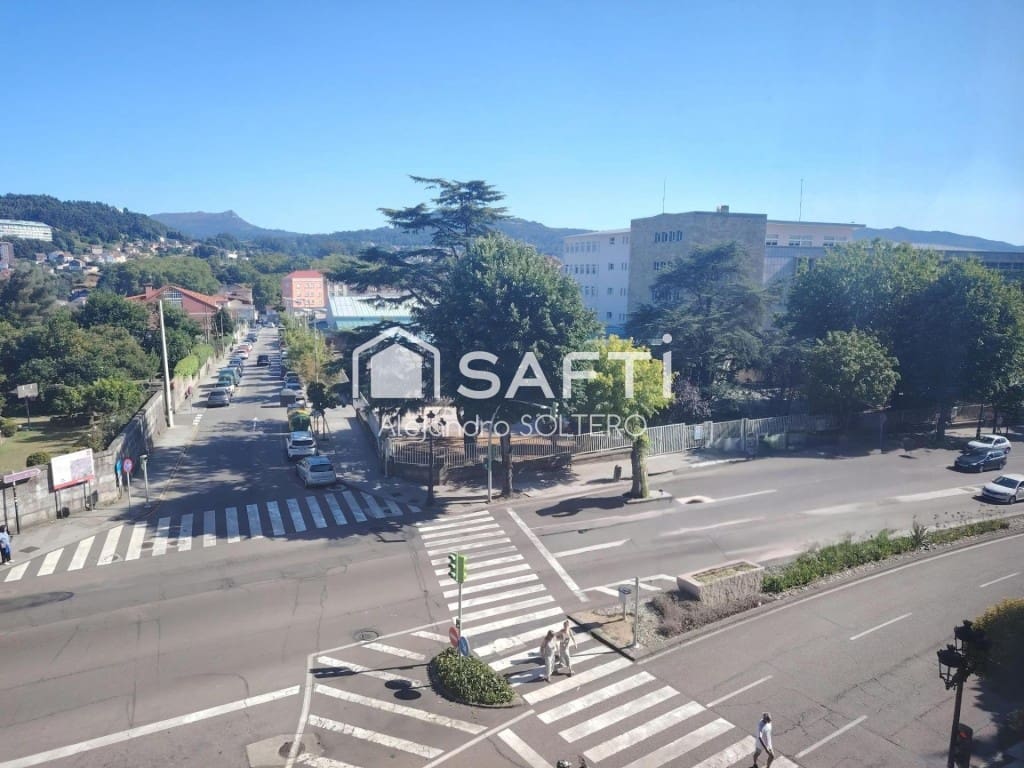 5 makuuhuone Huoneisto myytävänä paikassa Vigo mukana 
autotalli - 365 000 € (Ref: 9595716)