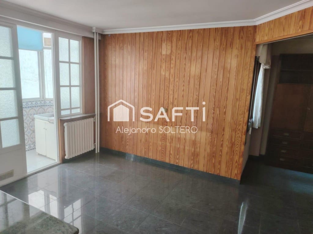 5 makuuhuone Huoneisto myytävänä paikassa Vigo mukana 
autotalli - 365 000 € (Ref: 9595716)