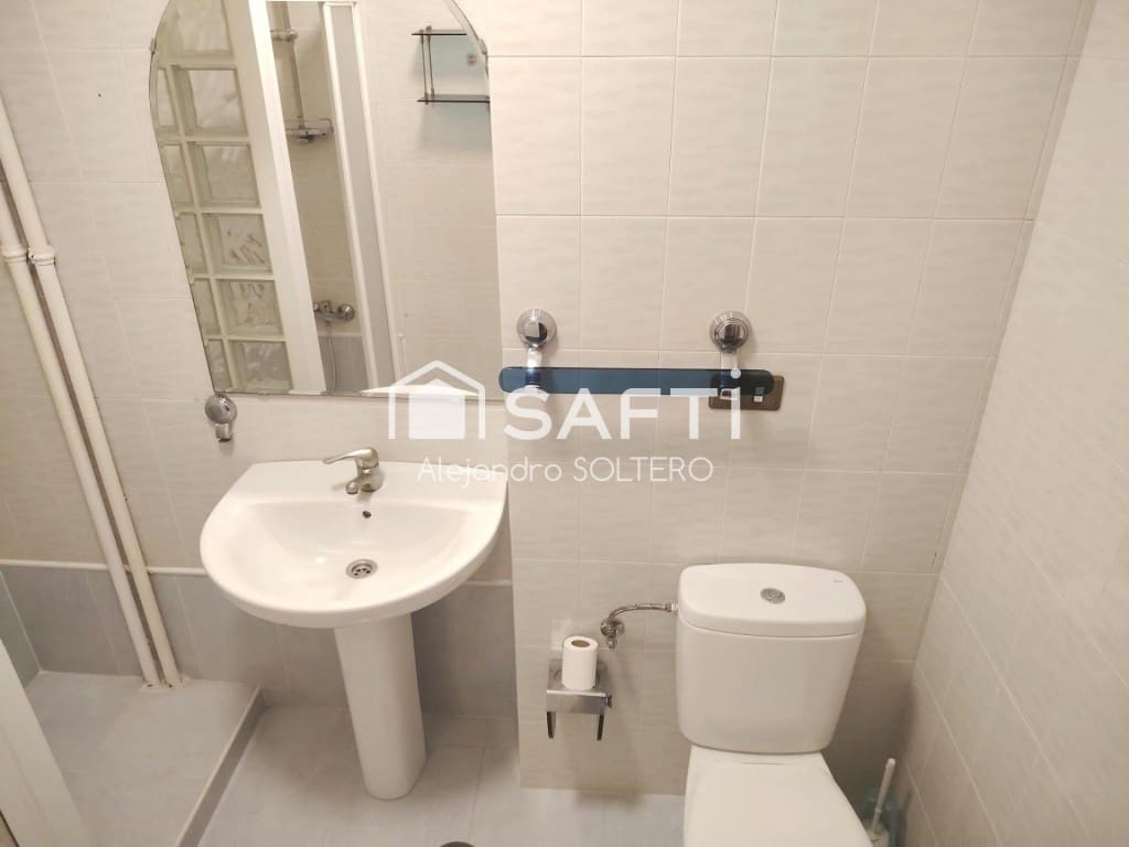 5 makuuhuone Huoneisto myytävänä paikassa Vigo mukana 
autotalli - 365 000 € (Ref: 9595716)