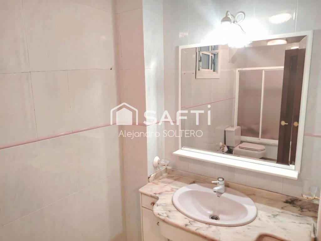 5 makuuhuone Huoneisto myytävänä paikassa Vigo mukana 
autotalli - 365 000 € (Ref: 9595716)