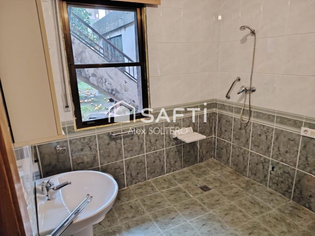 7 makuuhuone Huvila myytävänä paikassa Vigo mukana 
autotalli - 310 000 € (Ref: 9595717)