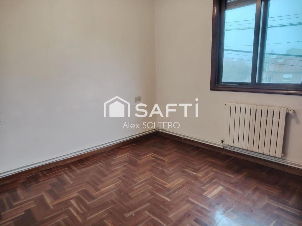 7 makuuhuone Huvila myytävänä paikassa Vigo mukana 
autotalli - 310 000 € (Ref: 9595717)