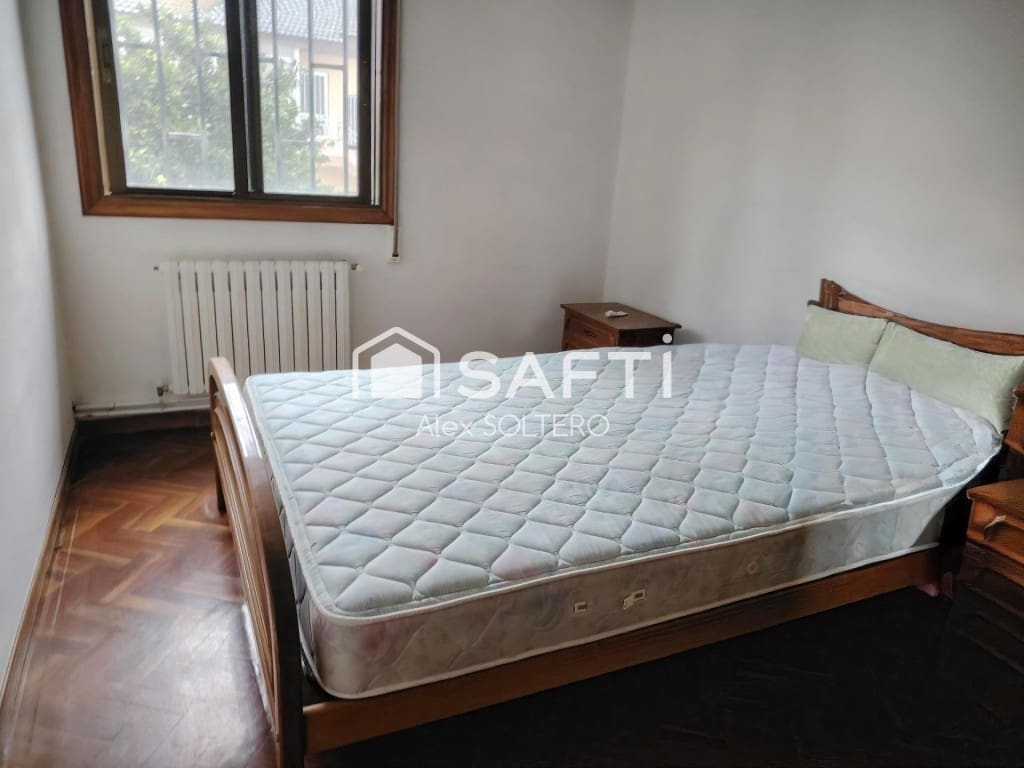 7 makuuhuone Huvila myytävänä paikassa Vigo mukana 
autotalli - 310 000 € (Ref: 9595717)