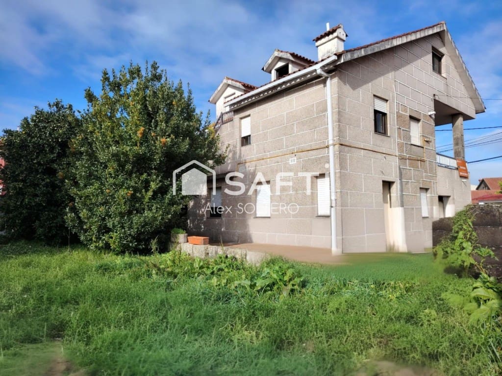 7 makuuhuone Huvila myytävänä paikassa Vigo mukana 
autotalli - 310 000 € (Ref: 9595717)