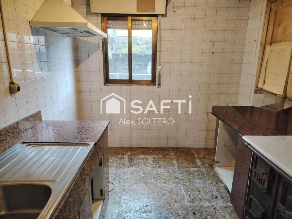 7 makuuhuone Huvila myytävänä paikassa Vigo mukana 
autotalli - 310 000 € (Ref: 9595717)