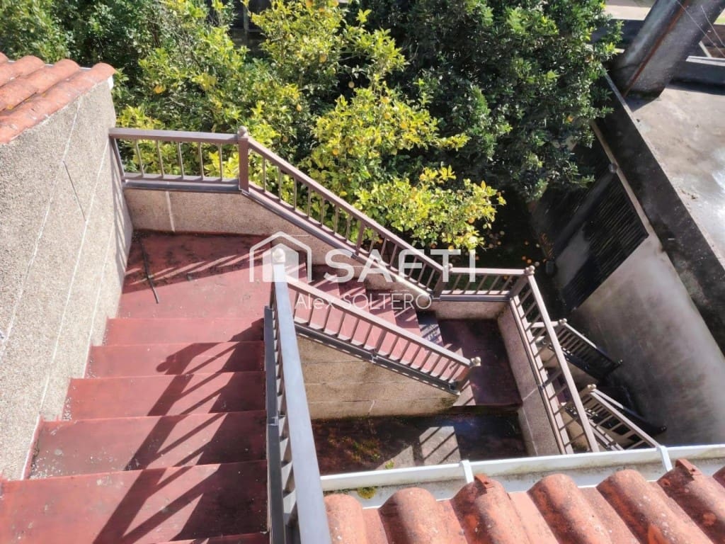 7 makuuhuone Huvila myytävänä paikassa Vigo mukana 
autotalli - 310 000 € (Ref: 9595717)