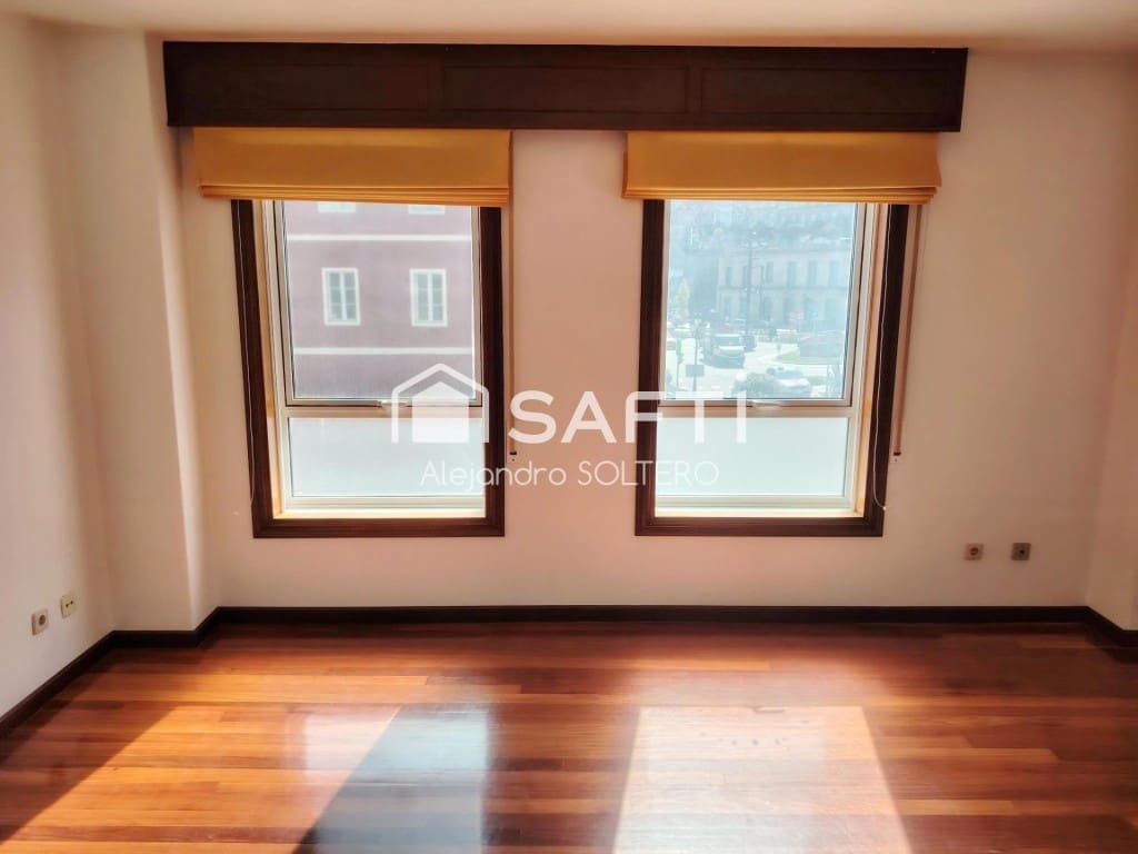 Toimisto myytävänä paikassa Vigo - 155 000 € (Ref: 9595718)