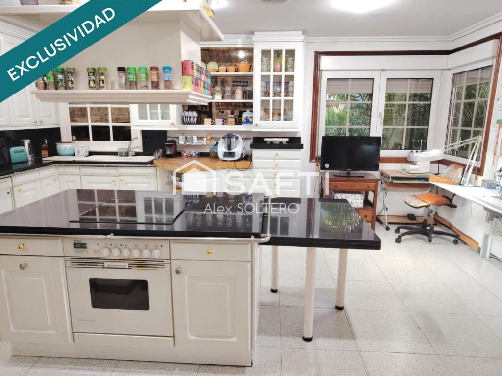 6 bedroom Villa for sale in Vigo with pool garage - € 970,000 (Ref: 9595720)