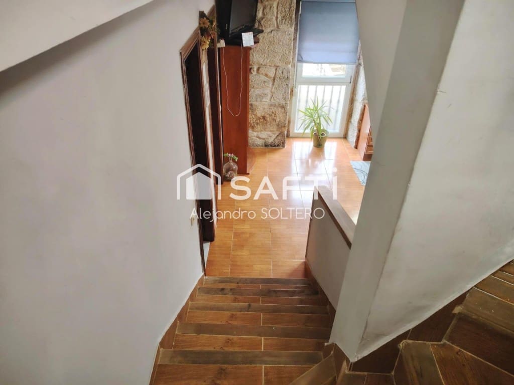 4 bedroom Villa for sale in Baiona - € 175,000 (Ref: 9595721)