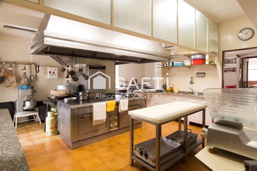 Office for sale in A Estrada - € 870,000 (Ref: 9595723)