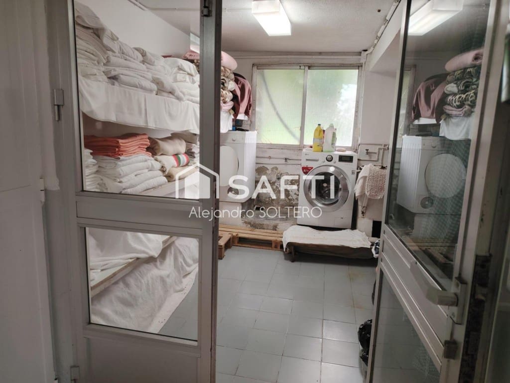 Office for sale in A Estrada - € 870,000 (Ref: 9595723)