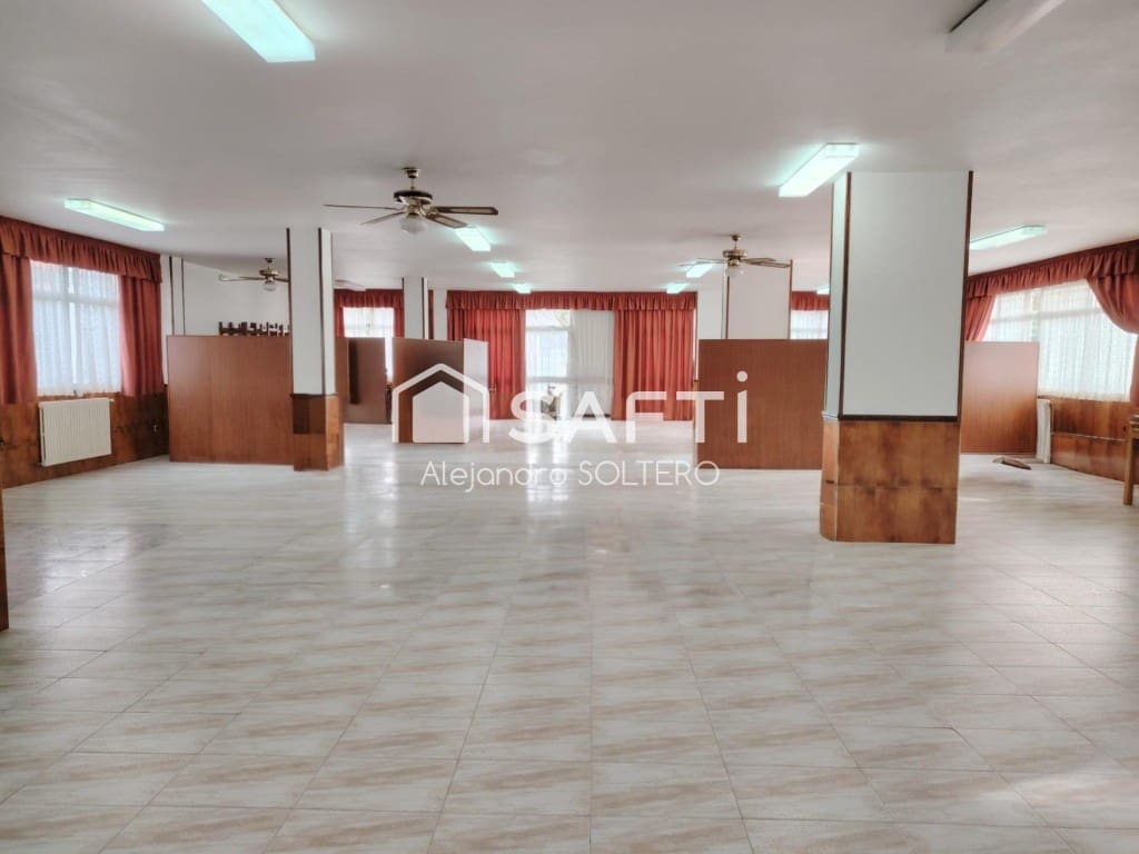 Office for sale in A Estrada - € 870,000 (Ref: 9595723)