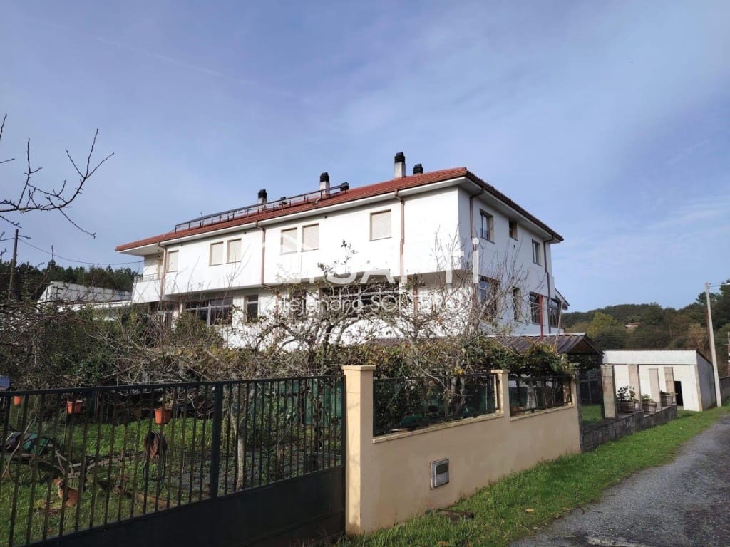 Office for sale in A Estrada - € 870,000 (Ref: 9595723)