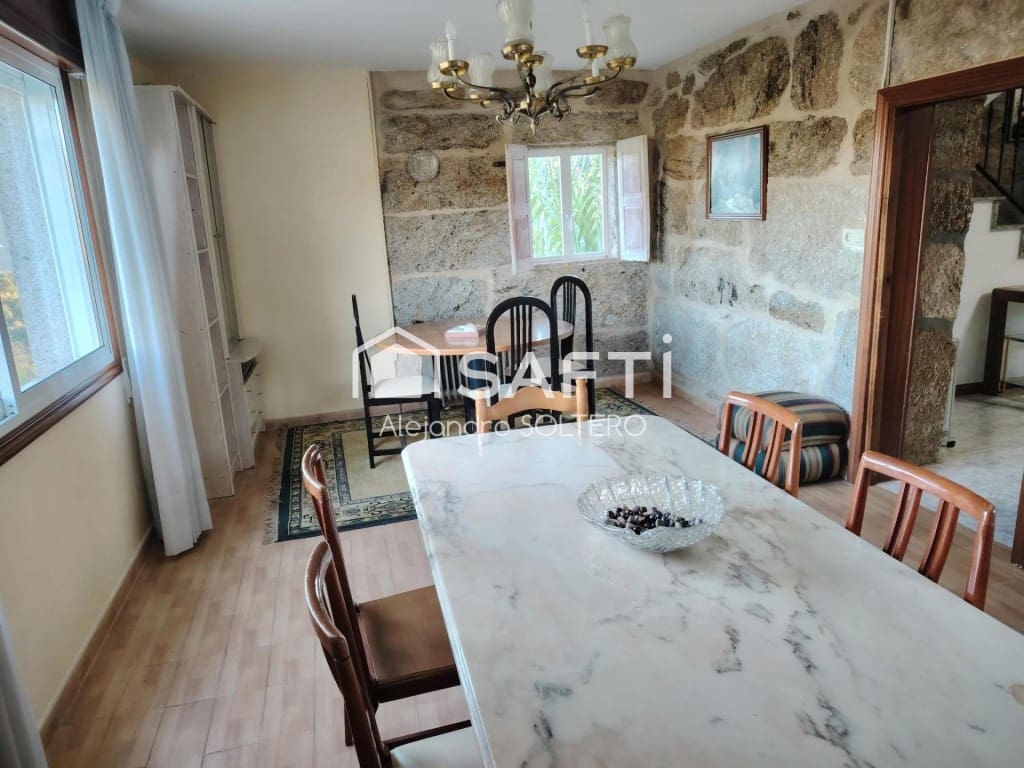 4 bedroom Villa for sale in Crecente - € 190,000 (Ref: 9595725)