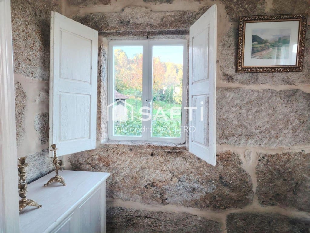 4 bedroom Villa for sale in Crecente - € 190,000 (Ref: 9595725)