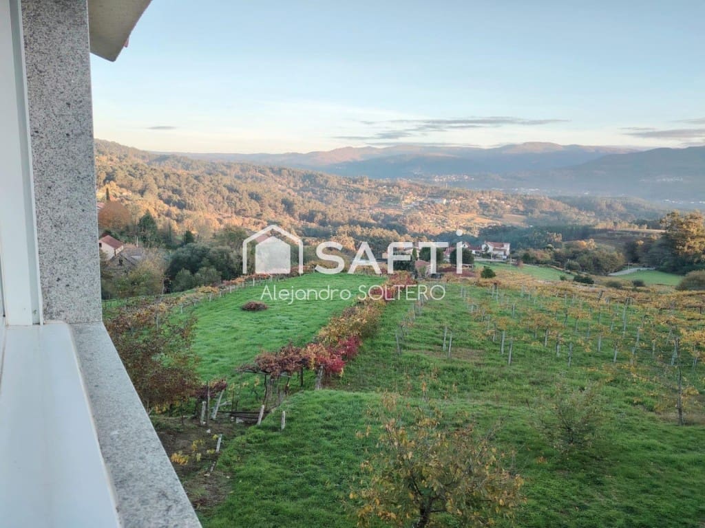 4 bedroom Villa for sale in Crecente - € 190,000 (Ref: 9595725)