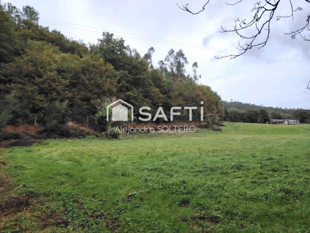 6 bedroom Finca/Country House for sale in Negreira - € 325,000 (Ref: 9595726)