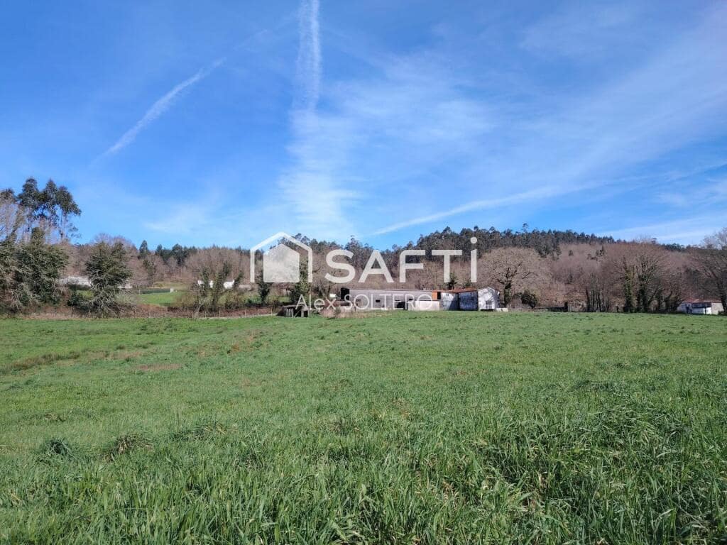 6 bedroom Finca/Country House for sale in Negreira - € 325,000 (Ref: 9595726)