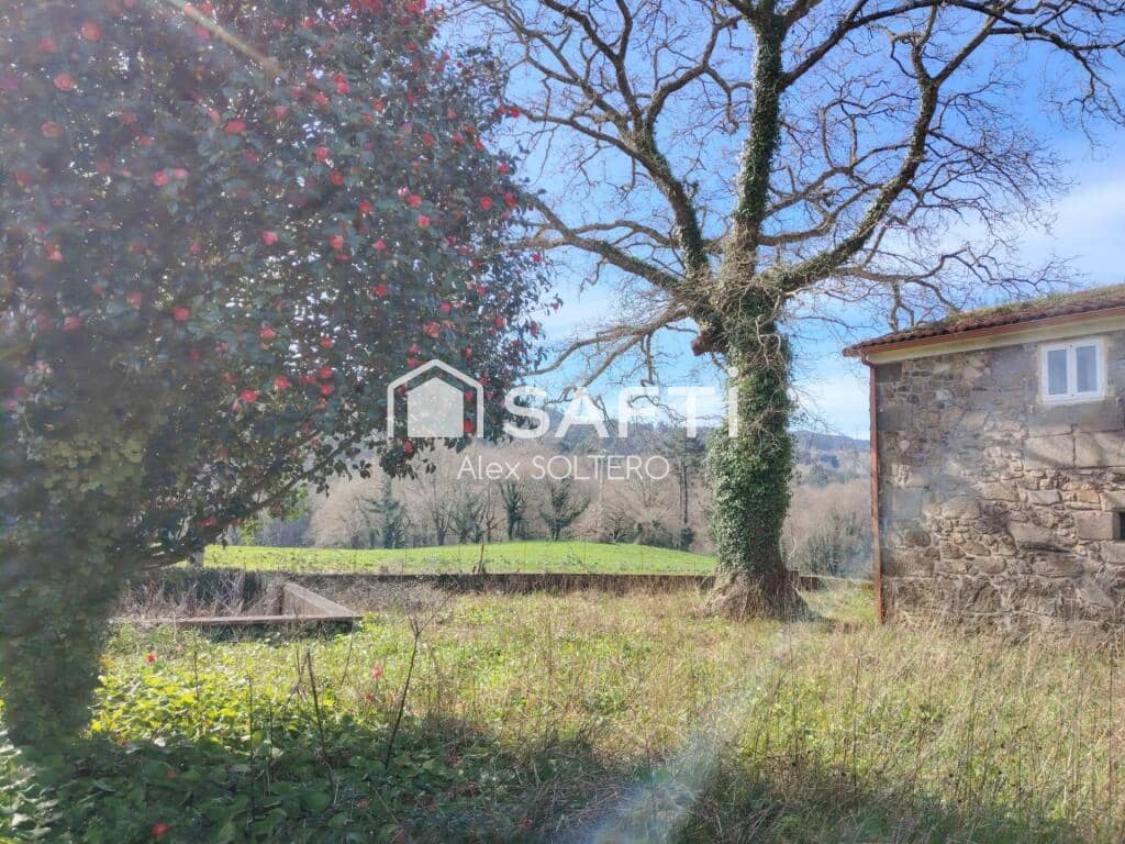 6 bedroom Finca/Country House for sale in Negreira - € 325,000 (Ref: 9595726)