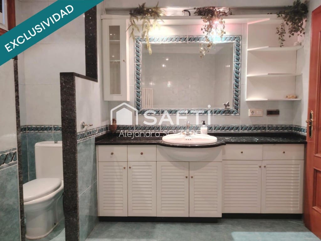 5 soverom Villa til salgs i Vigo med svømmebasseng garasje - € 690 000 (Ref: 9595727)