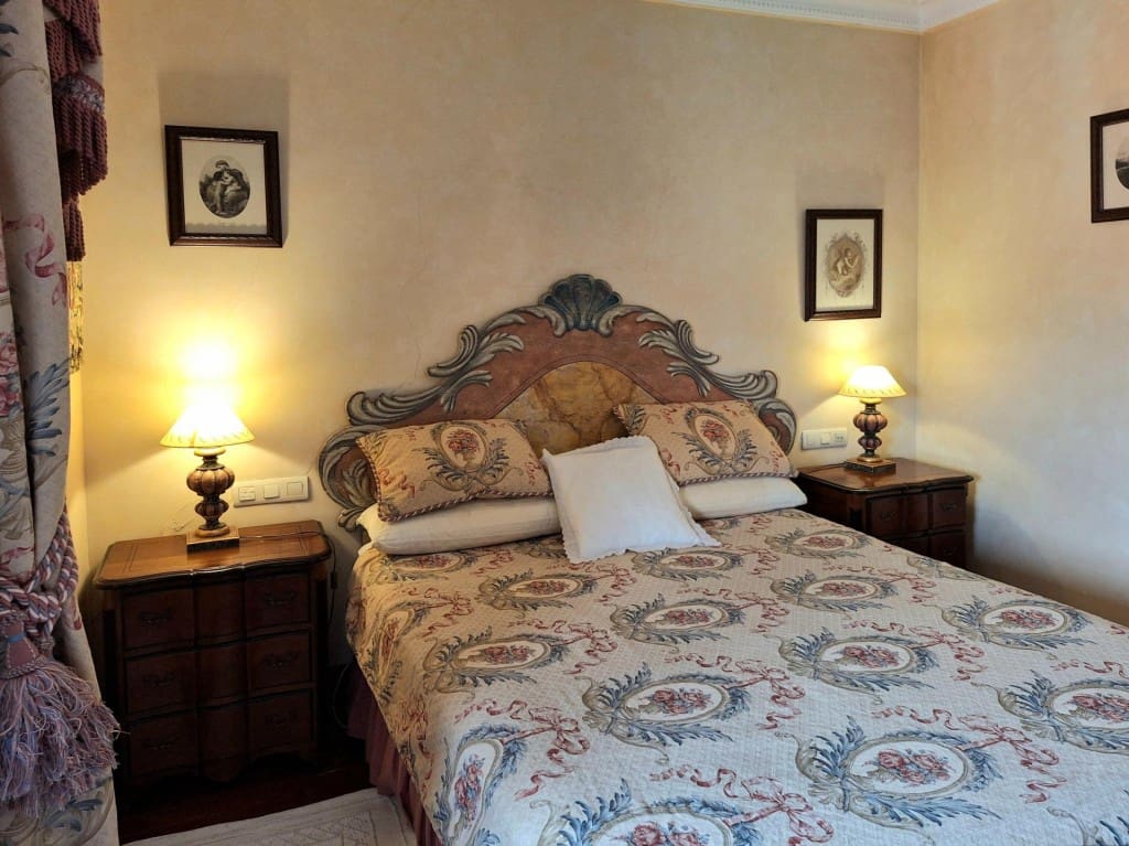 3 bedroom Flat for sale in Salamanca city with garage - € 1,042,000 (Ref: 9595729)