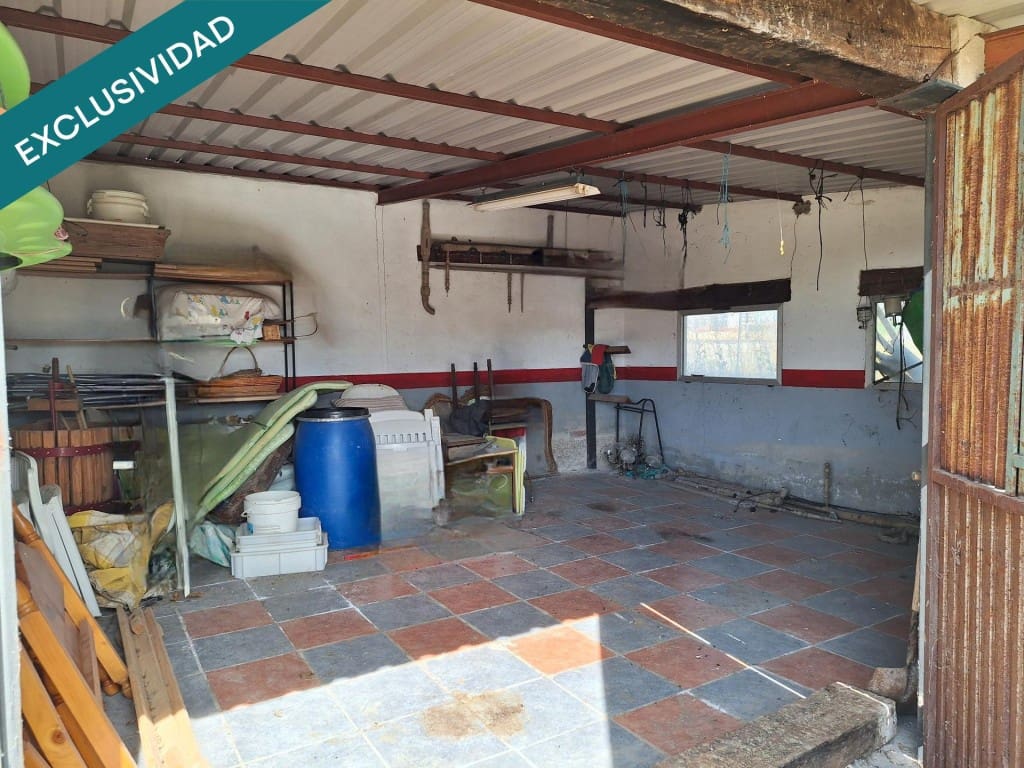 3 bedroom Finca/Country House for sale in Penaranda de Bracamonte with garage - € 402,300 (Ref: 9595730)