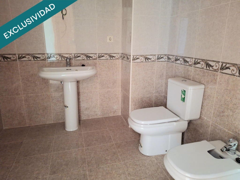4 bedroom Flat for sale in Penaranda de Bracamonte - € 153,495 (Ref: 9595731)