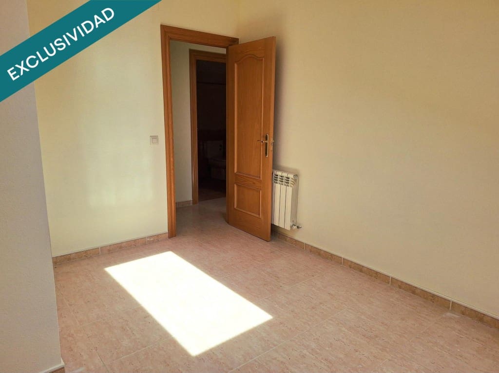 4 bedroom Flat for sale in Penaranda de Bracamonte - € 153,495 (Ref: 9595731)