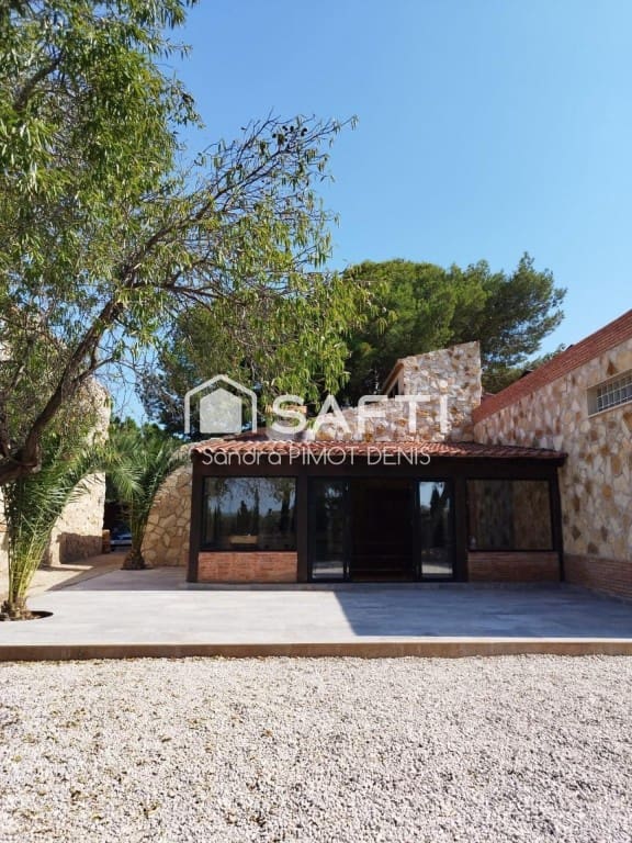 7 soveværelse Finca/Landehus til salg i Amposta med garage - € 499.000 (Ref: 9595733)