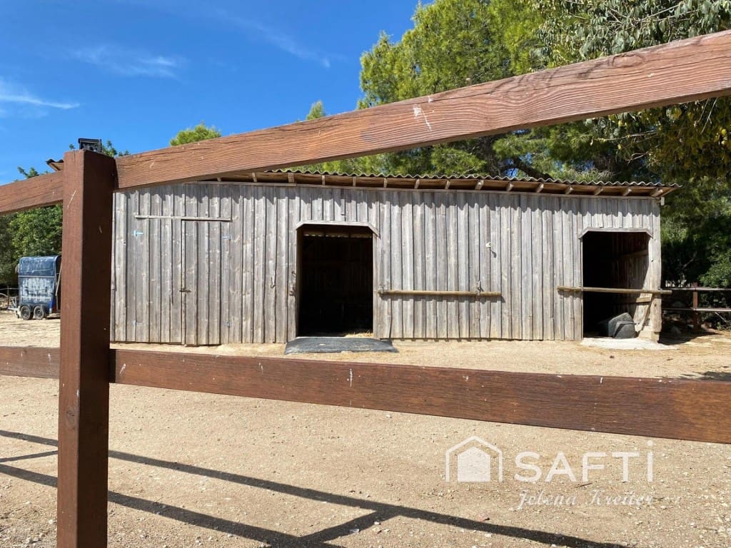 3 Zimmer Finca/Landgut zu verkaufen in Montserrat - 375.000 € (Ref: 9595735)