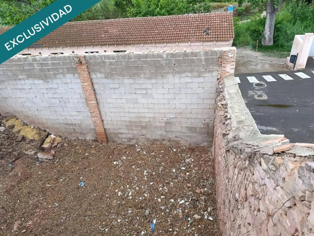 Działka budowlana na sprzedaż w Olocau - 52 500 € (Ref: 9595738)