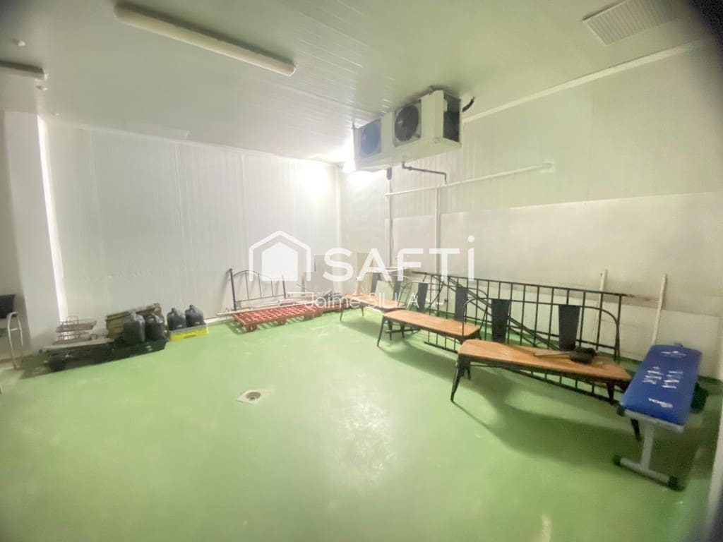 Comercial para venda em Algemesi - 600 000 € (Ref: 9595741)