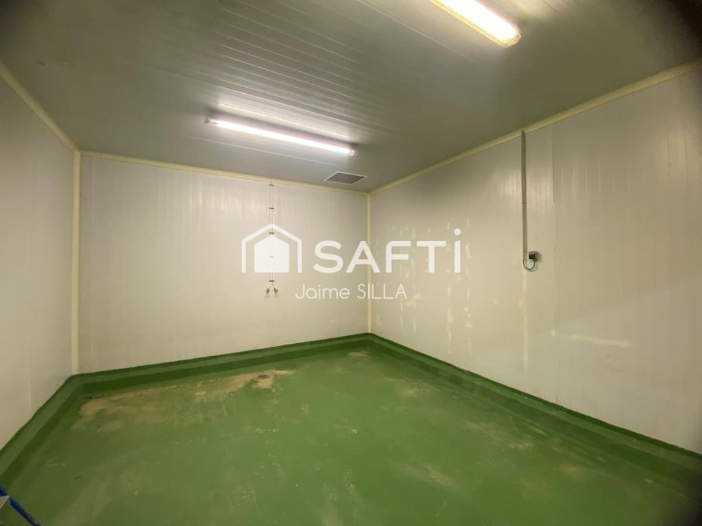 Comercial para venda em Algemesi - 600 000 € (Ref: 9595741)