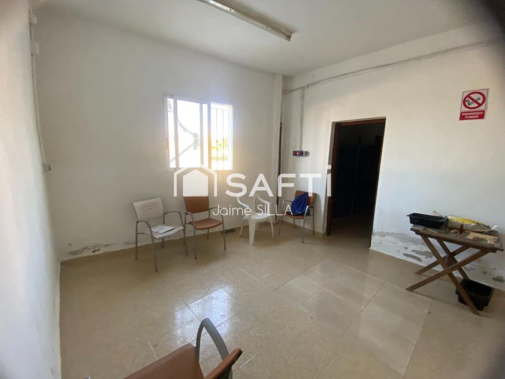 Comercial para venda em Algemesi - 600 000 € (Ref: 9595741)