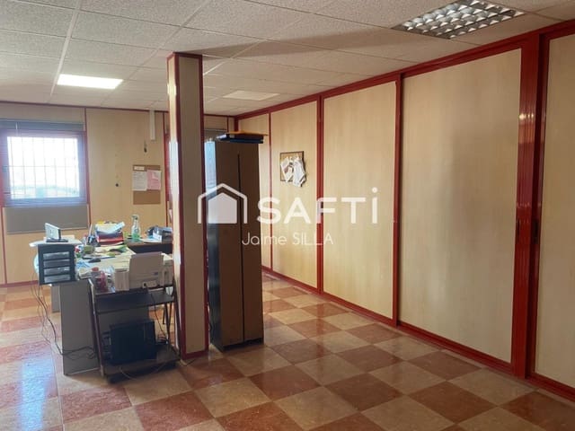 Commerciale in vendita in Riba-roja de Túria con garage - 385.000 € (Rif: 9595743)