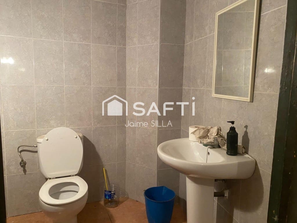 Comercial para venda em Torrent com garagem - 775 000 € (Ref: 9595744)