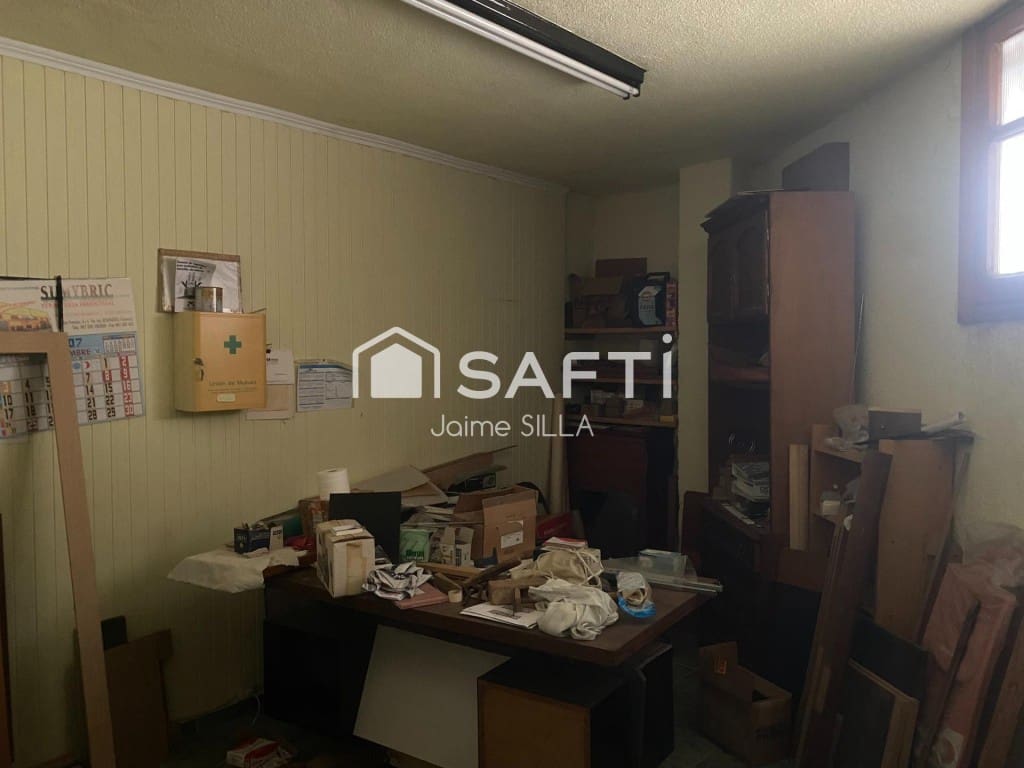 Comercial para venda em Torrent com garagem - 775 000 € (Ref: 9595744)