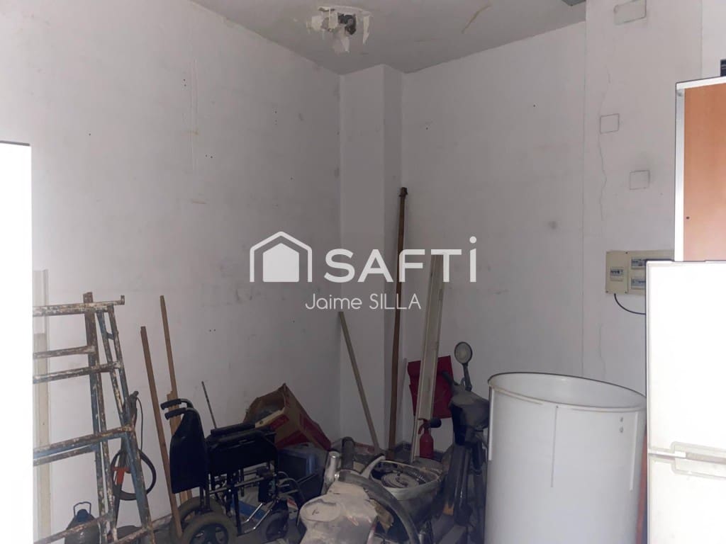 Commerciale in vendita in Valencia citta - 95.000 € (Rif: 9595747)