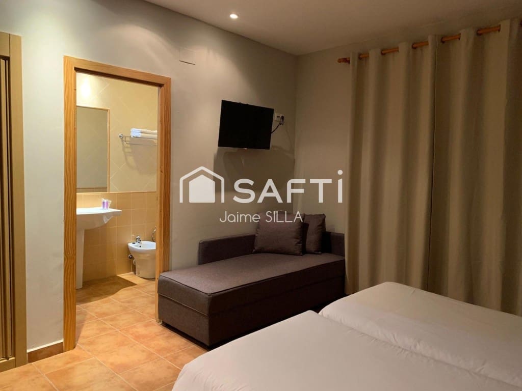 Office for sale in Alp - € 3,500,000 (Ref: 9595748)